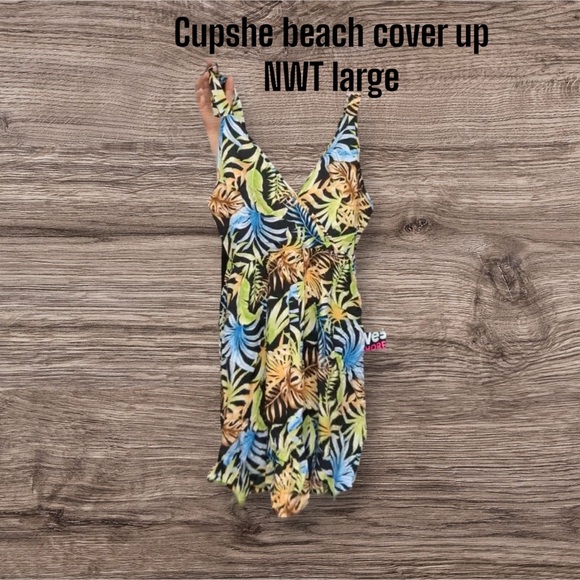 Cupshe Dresses & Skirts - Cupshe Tropical Beach Cover-Up